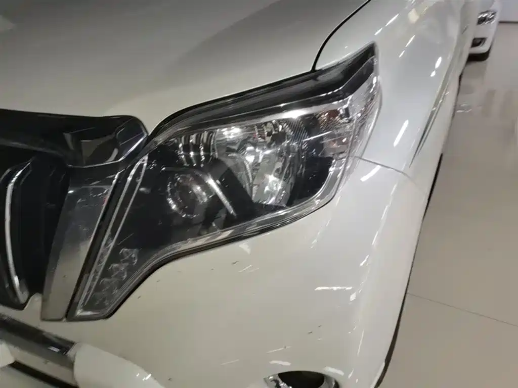Toyota Prado 2017 — фото 18