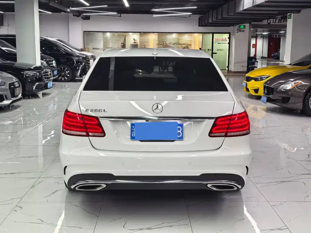 Mercedes-Benz E-Class 2015