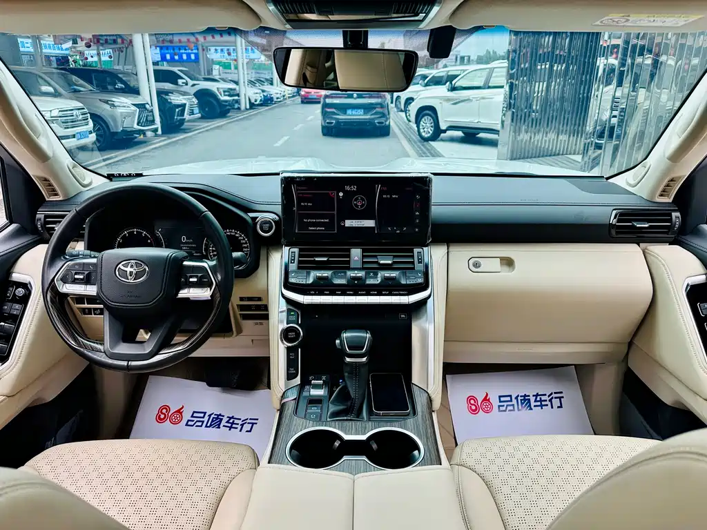 Toyota Land Cruiser 2025 — фото 6
