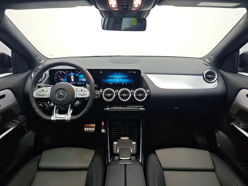 Mercedes-Benz GLA AMG 2021 — фото 13