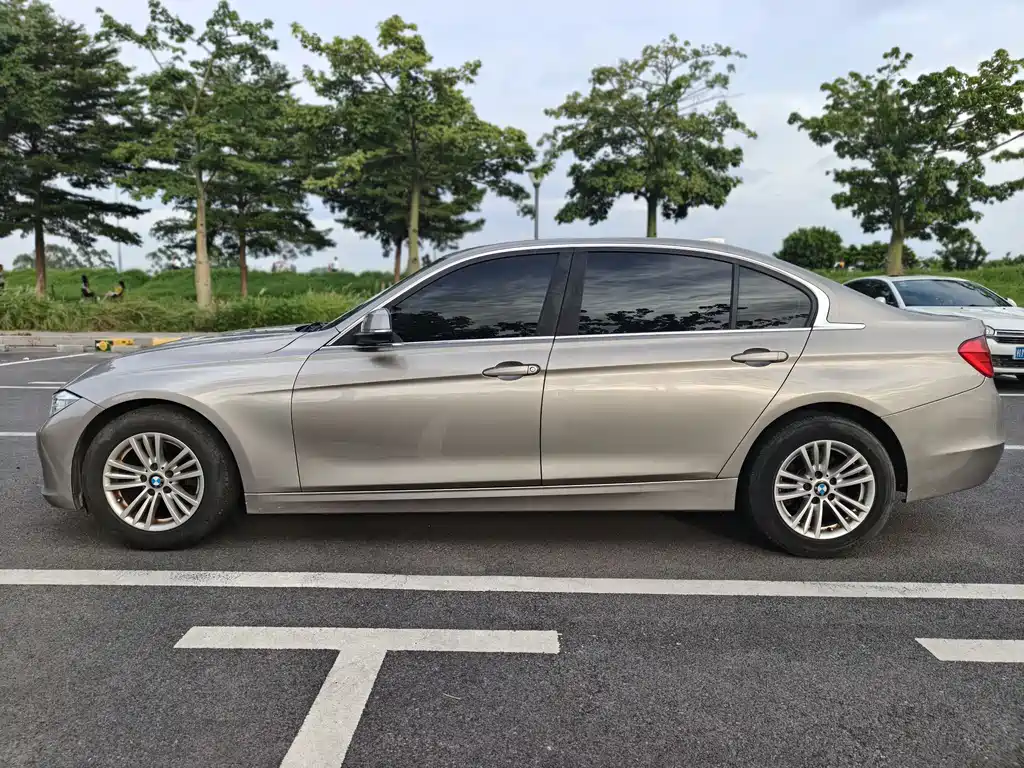 BMW 3 Series 2015 — фото 9