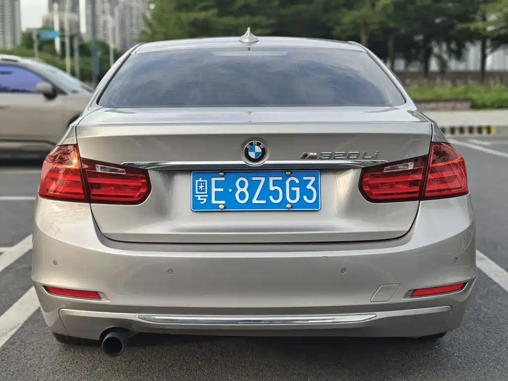 BMW 3 Series 2015 — фото 11