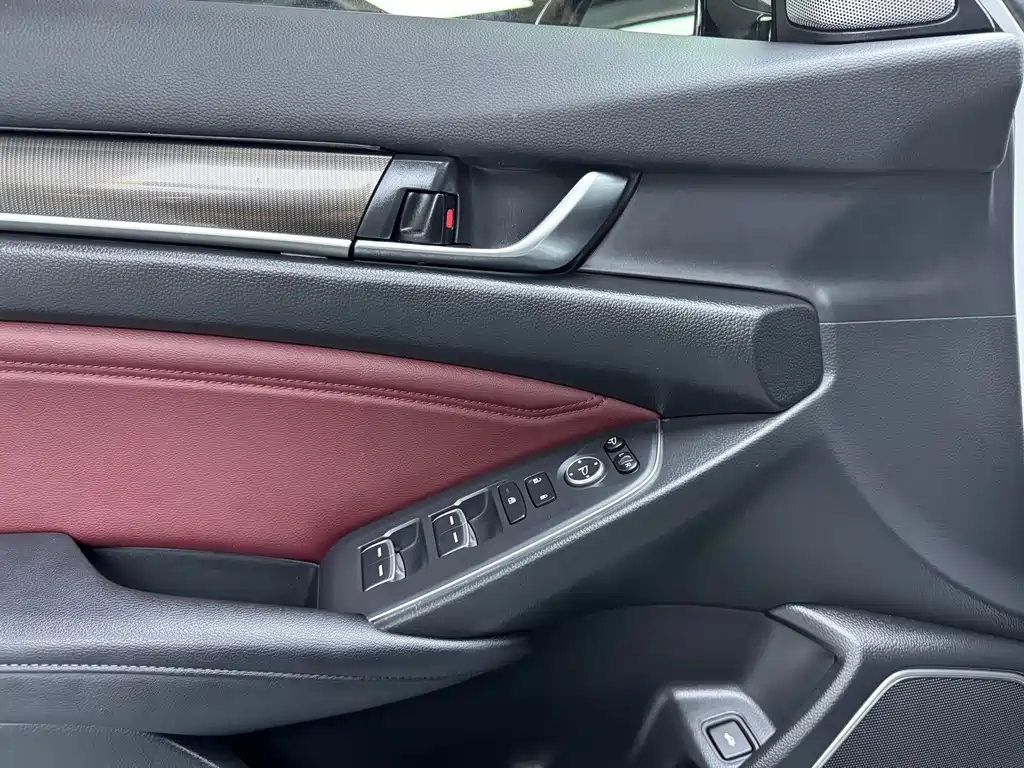 Honda Accord 2022 — фото 4