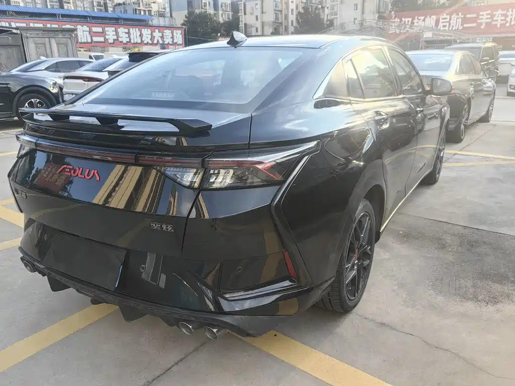 Dongfeng Yixuan 2022