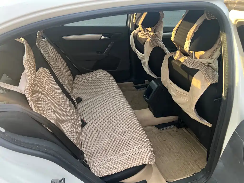 Volkswagen Lavida 2014