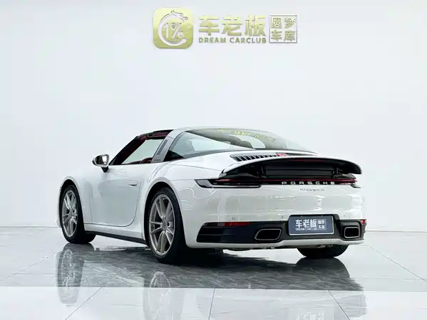 Porsche 911 2022