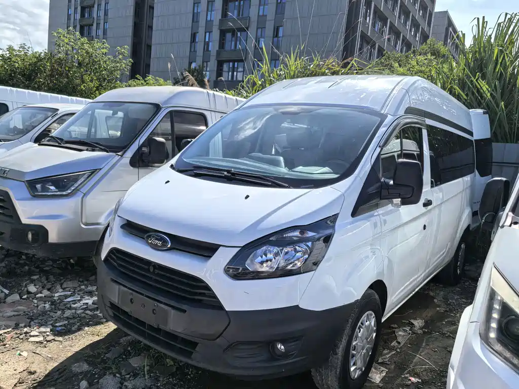 Ford Transit 2019 — фото 1