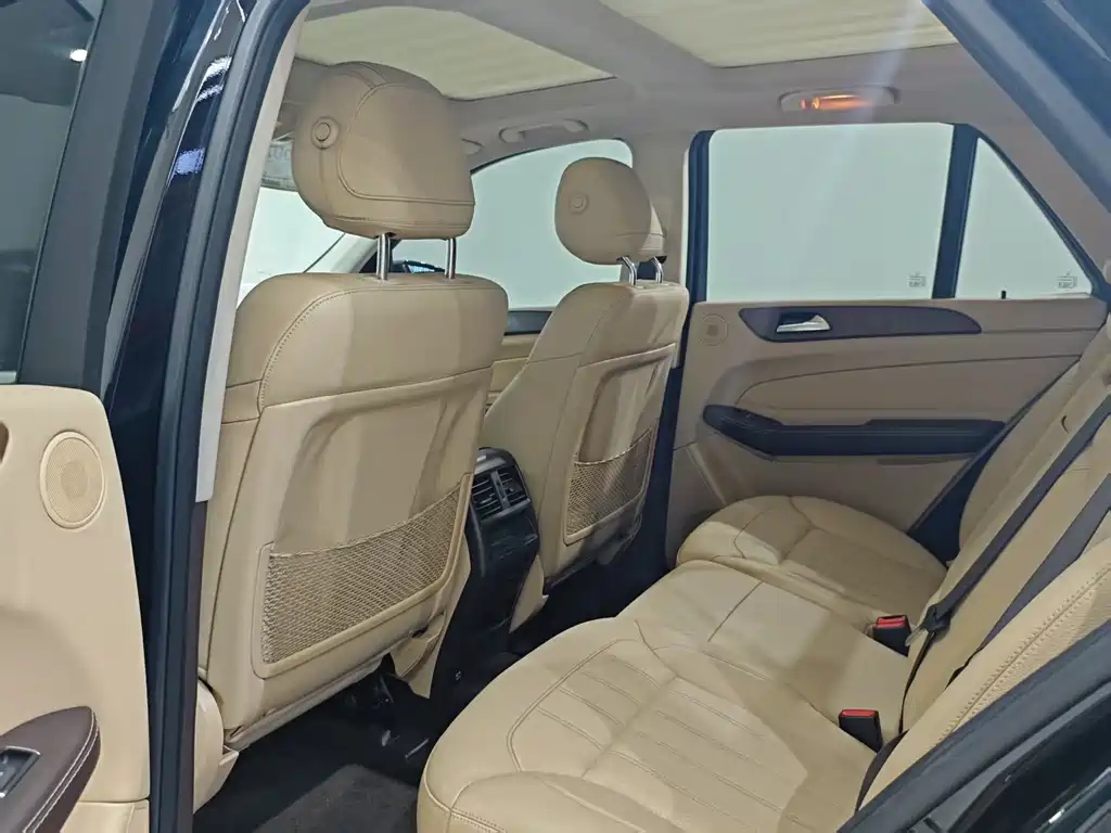 Mercedes-Benz GLE 2016