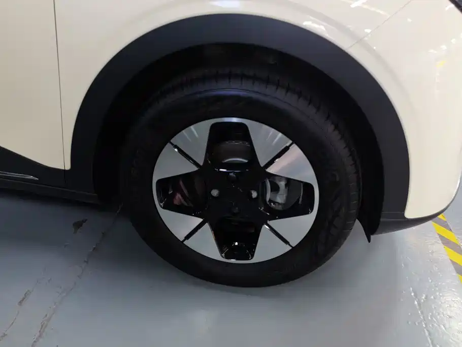 Geely Galaxy Starwish 2025