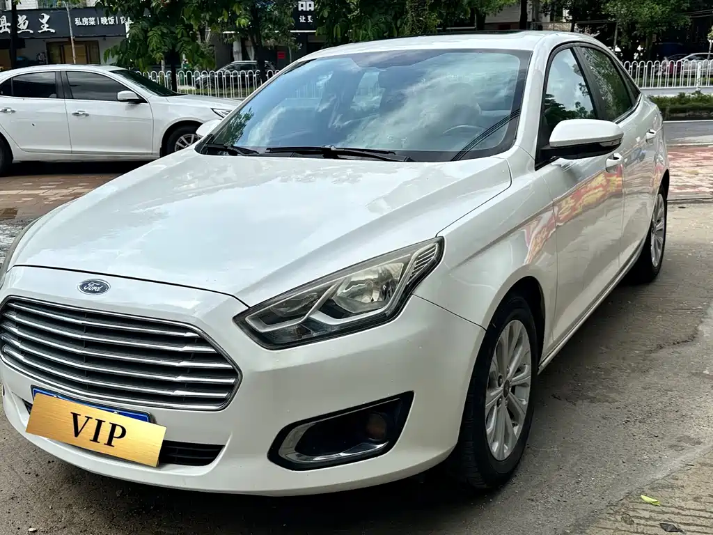 Ford Escort 2016