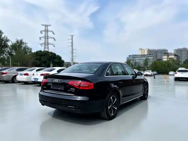 Audi A4L 2013