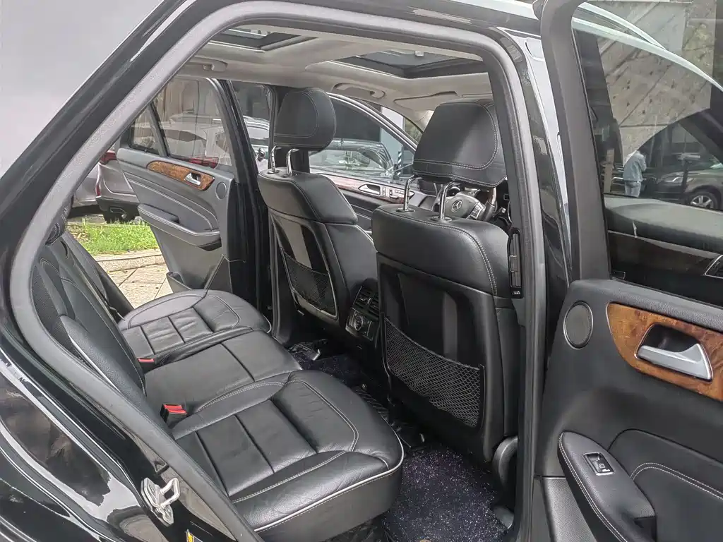 Mercedes-Benz M-Class 2013 — фото 10