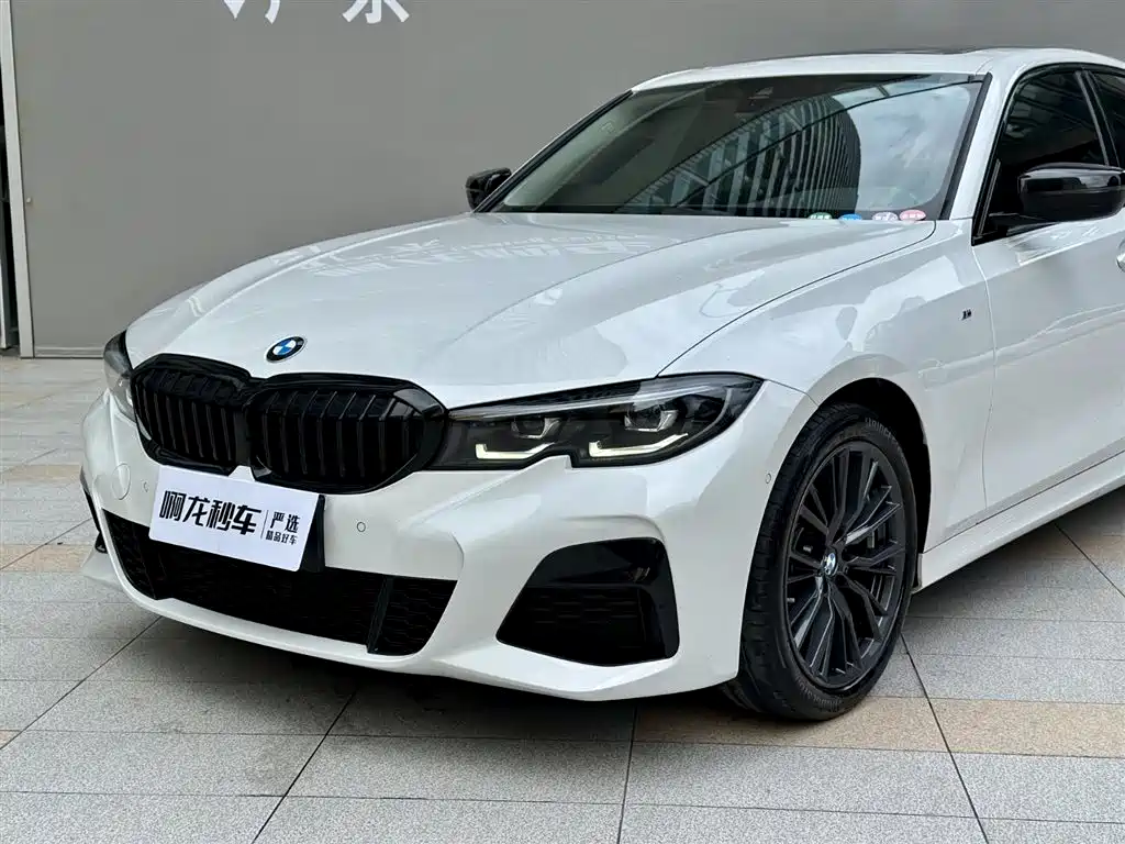 BMW 3 Series 2022 — фото 16