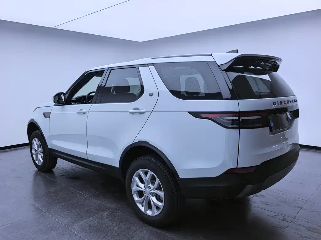 Land Rover Discovery 2018 — фото 6