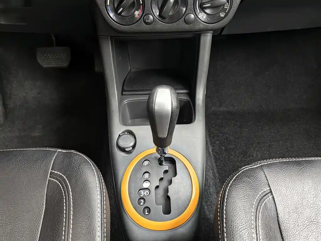 Suzuki Swift 2018 — фото 13
