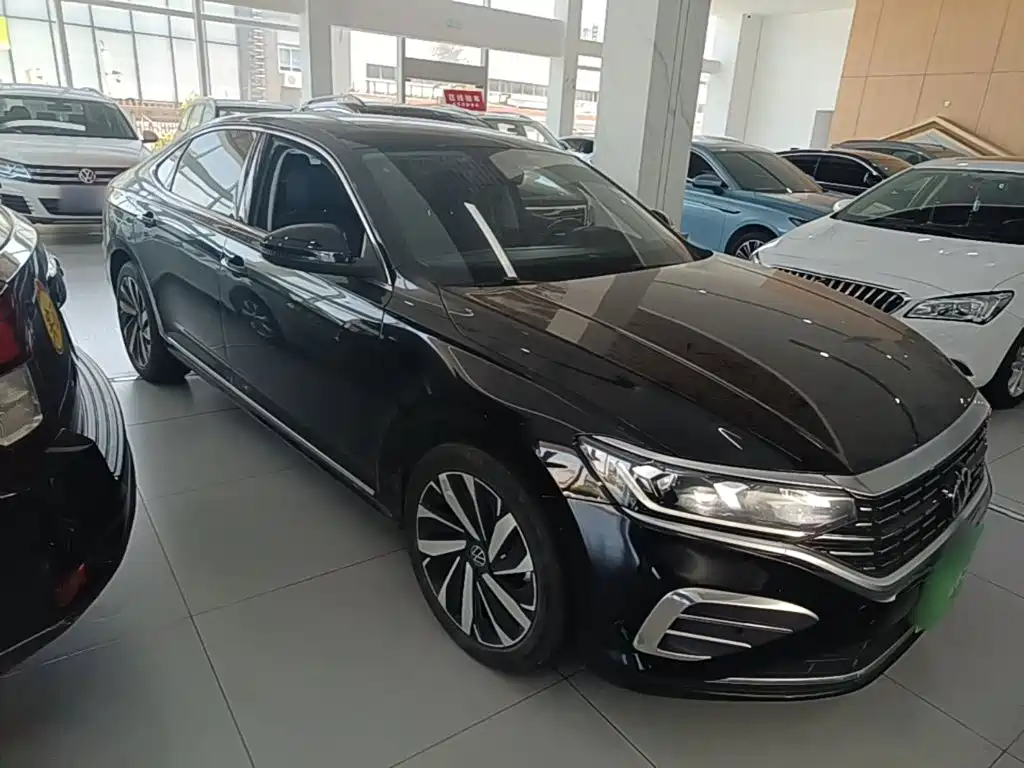 Volkswagen Passat 2024