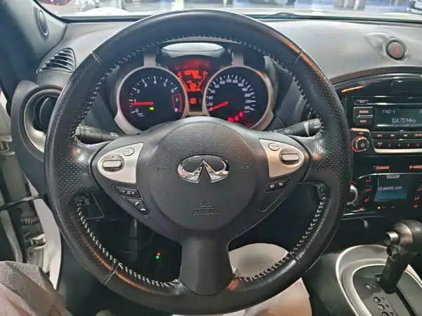 Infiniti ESQ 2016