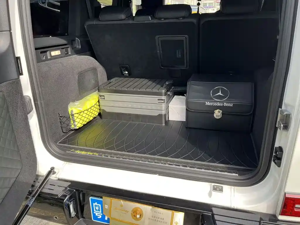 Mercedes-Benz G-Class 2024 — фото 12