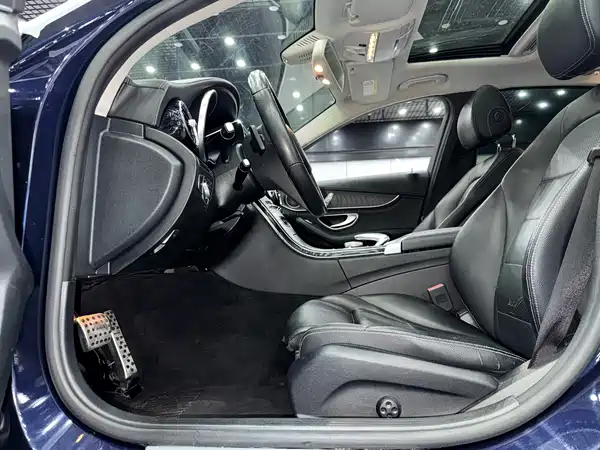 Mercedes-Benz C-Class 2017