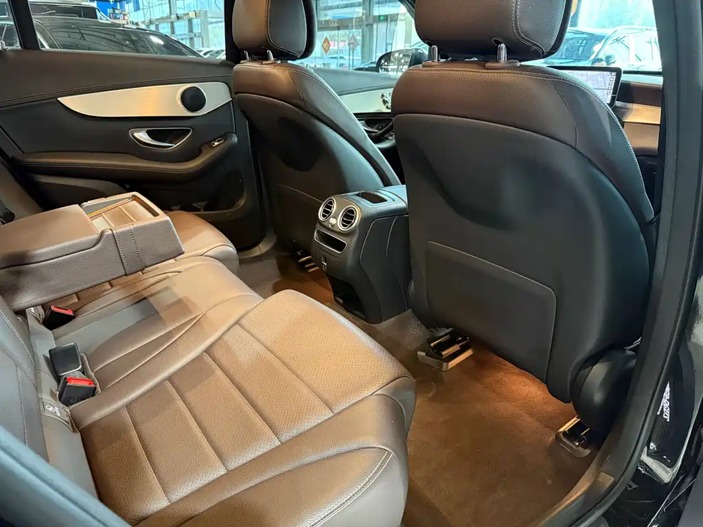 Mercedes-Benz GLC 2023 — фото 11