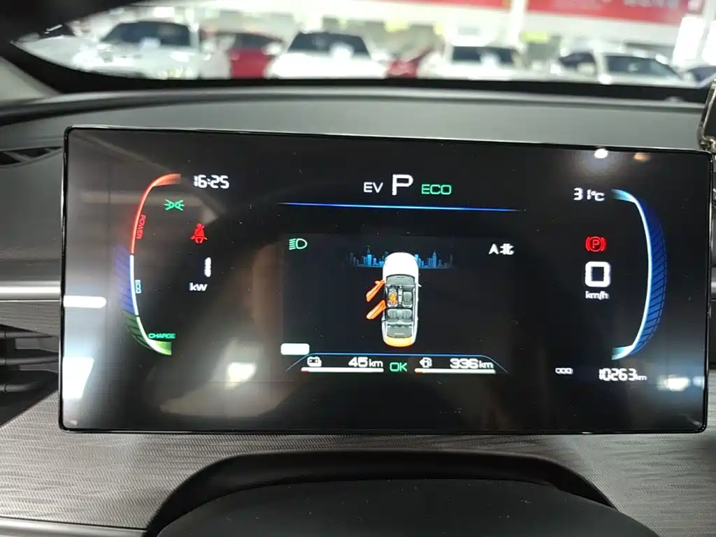 BYD Seal 05 DM-i 2025 — фото 8