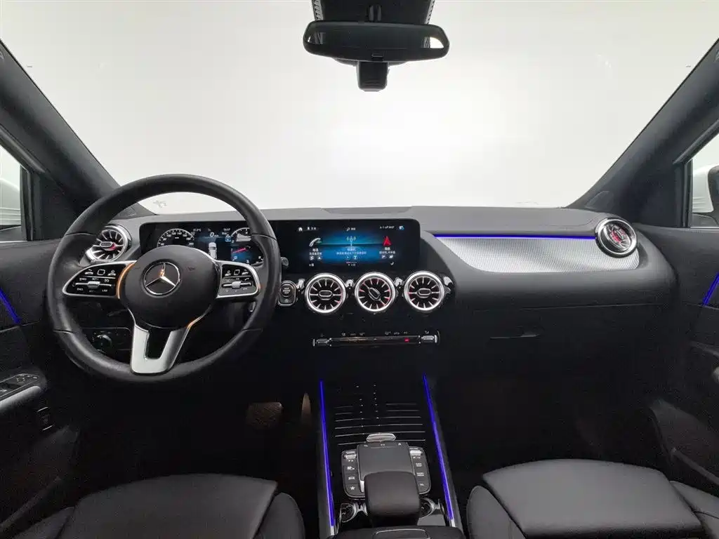 Mercedes-Benz GLA 2023 — фото 5