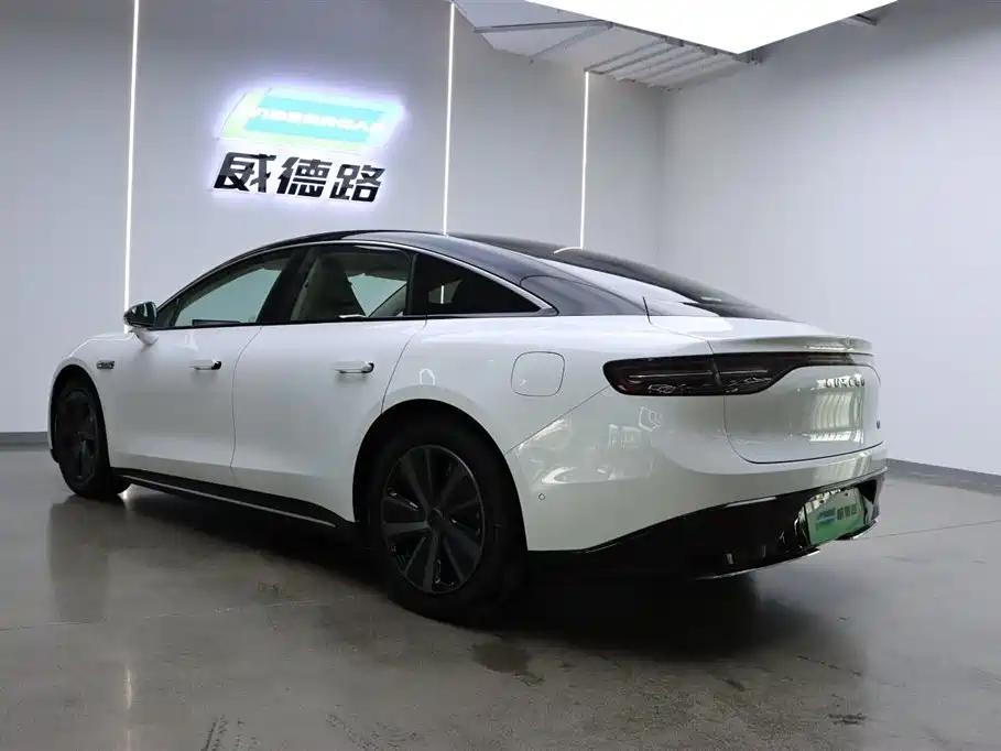 Luxeed Zhijie S7 2024