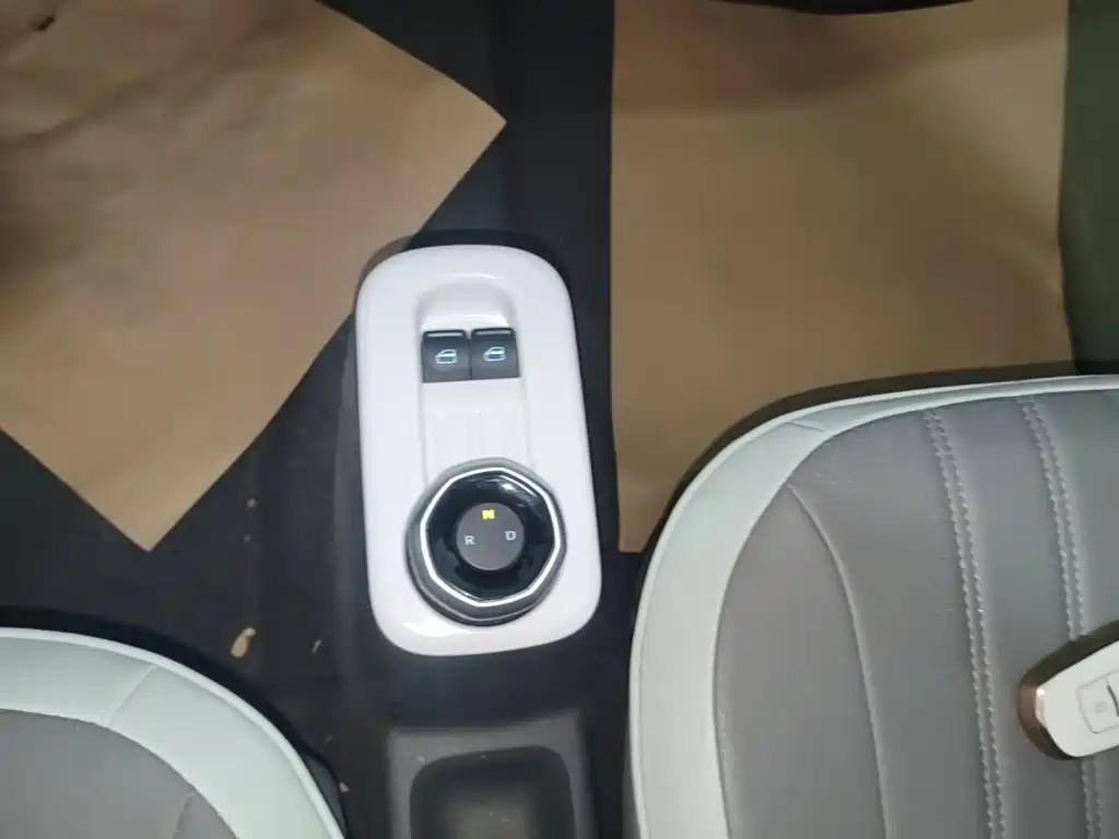 Geely Galaxy Panda 2025 — фото 14