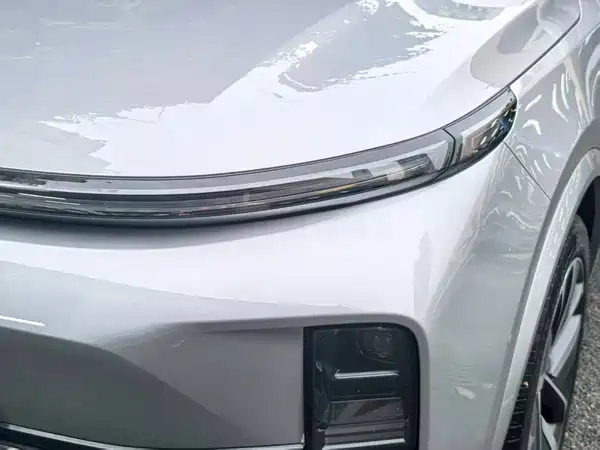 Li Auto L8 2023