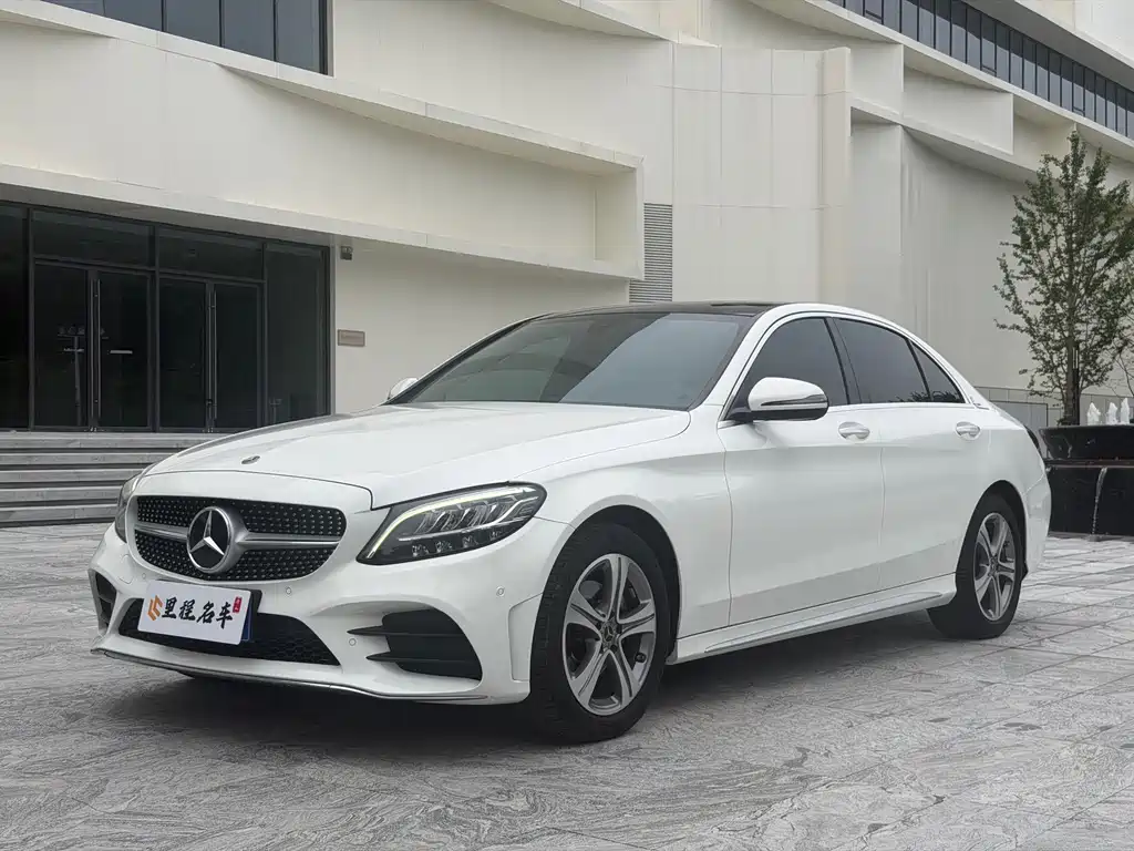 Mercedes-Benz C-Class 2021