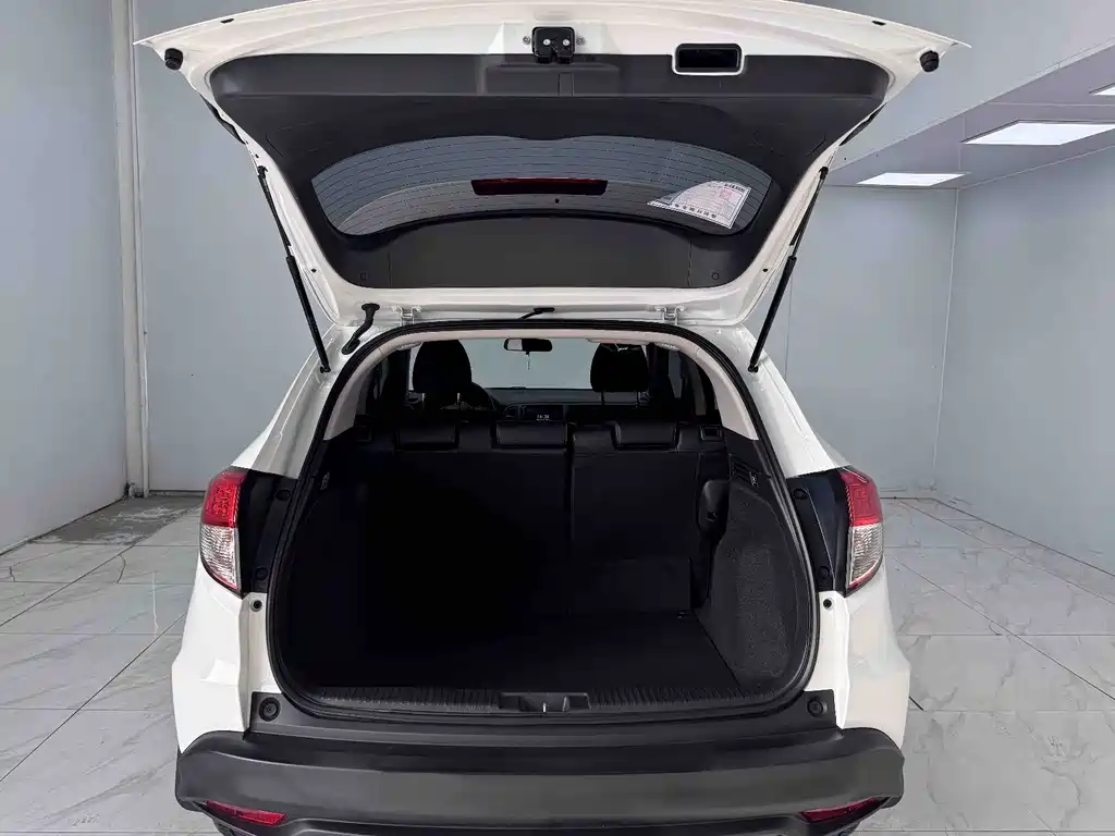 Honda Vezel 2021 — фото 16