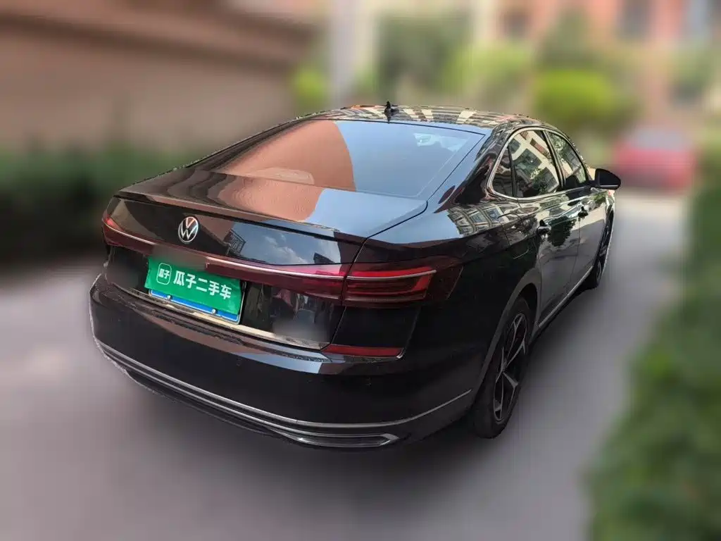 Volkswagen Passat 2023