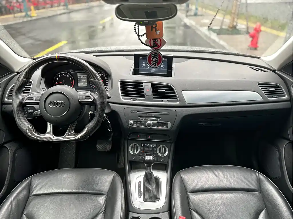 Audi Q3 2014 — фото 16