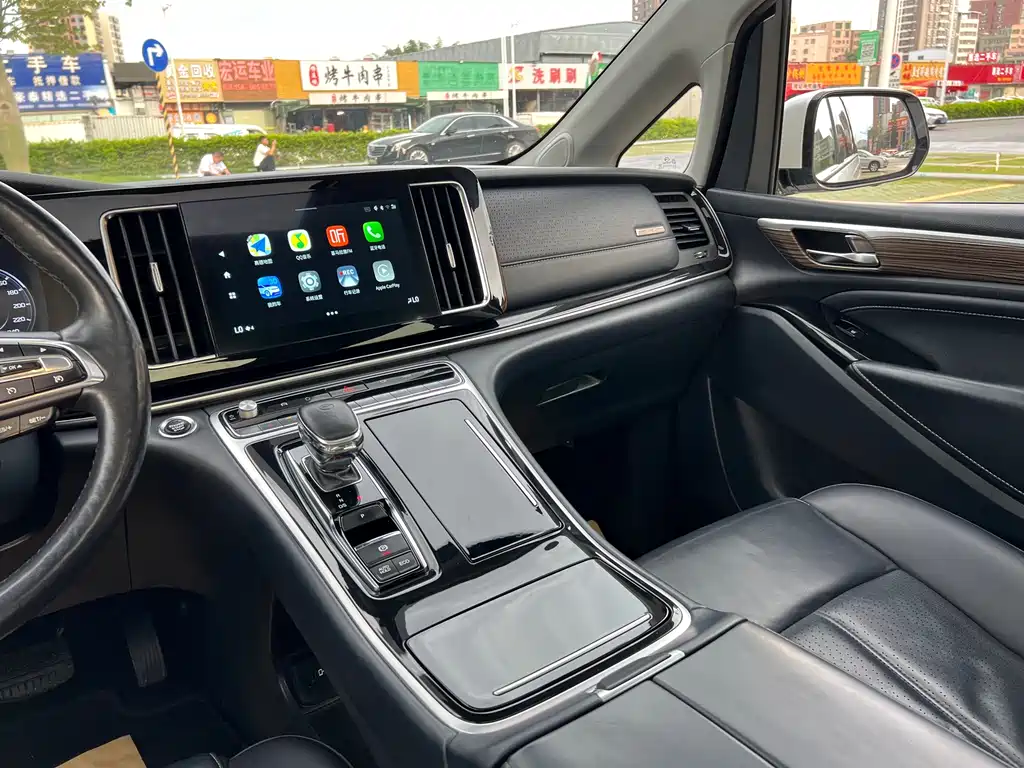 GAC Motor Trumpchi M8 2023 — фото 16