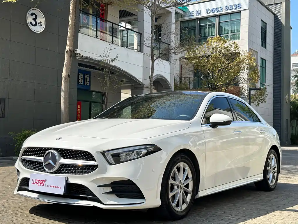 Mercedes-Benz A-Class 2019 — фото 1
