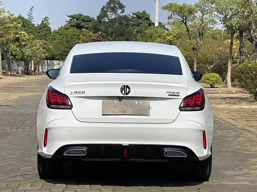 MG MG5 2021