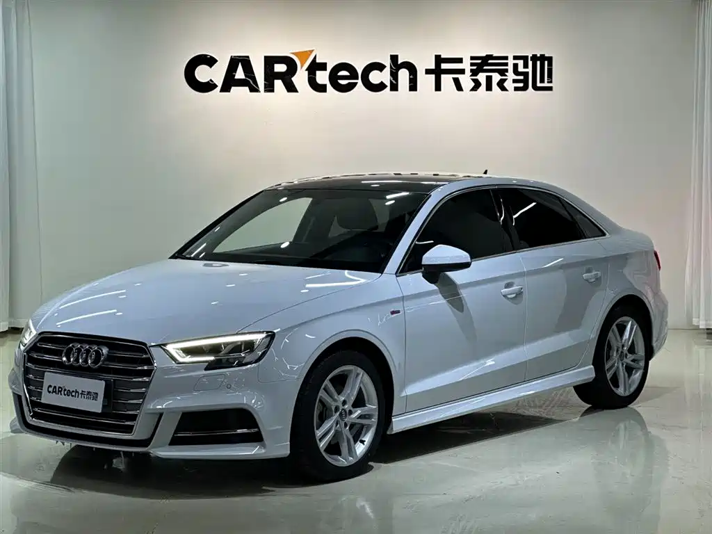 Audi A3 2020 — фото 1
