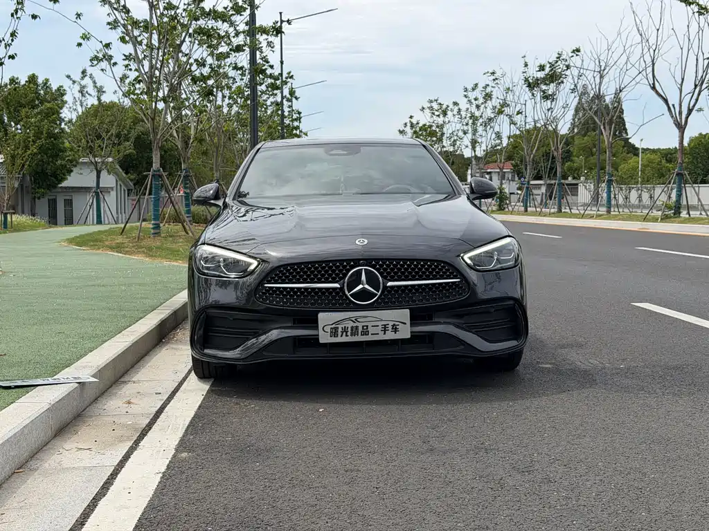 Mercedes-Benz C-Class 2024