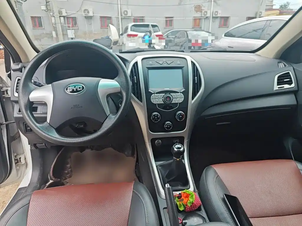 BYD F3 2015 — фото 10
