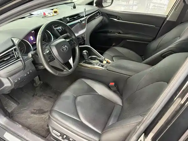 Toyota Camry 2021