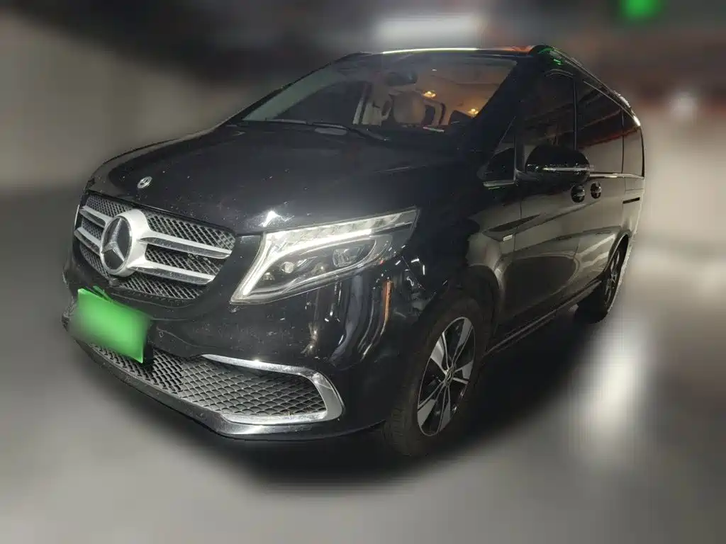 Mercedes-Benz V-Class 2022 — фото 1