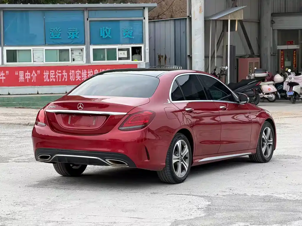 Mercedes-Benz C-Class 2019