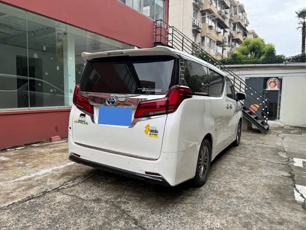 Toyota Alphard 2021 — фото 5
