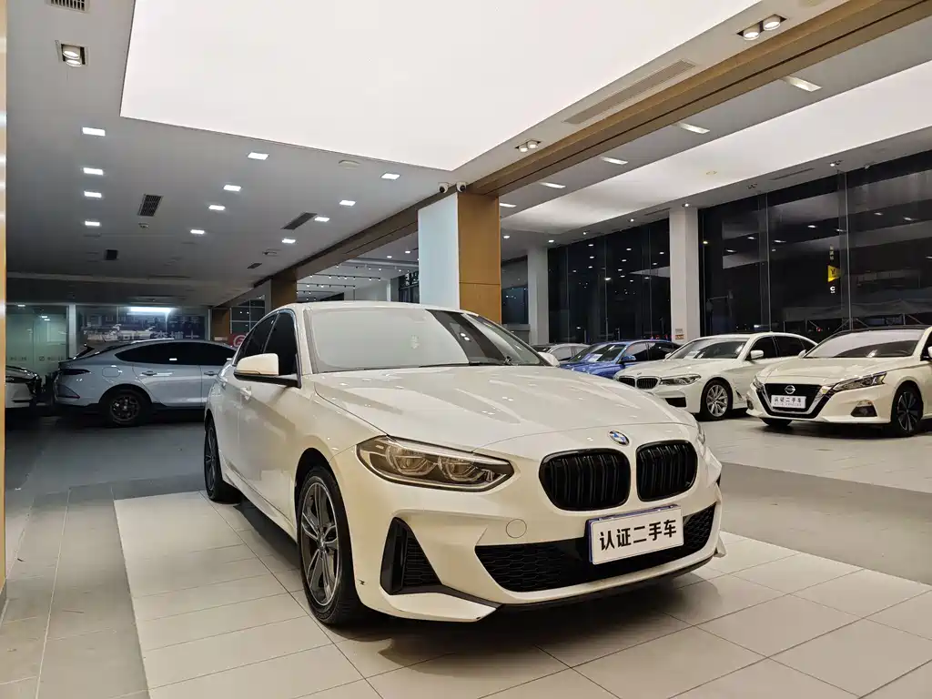 BMW 1 Series 2023