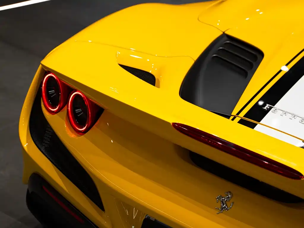 Ferrari F8 2022 — фото 12
