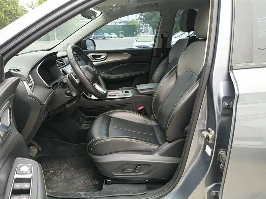 Roewe RX5 New Energy 2021 — фото 15