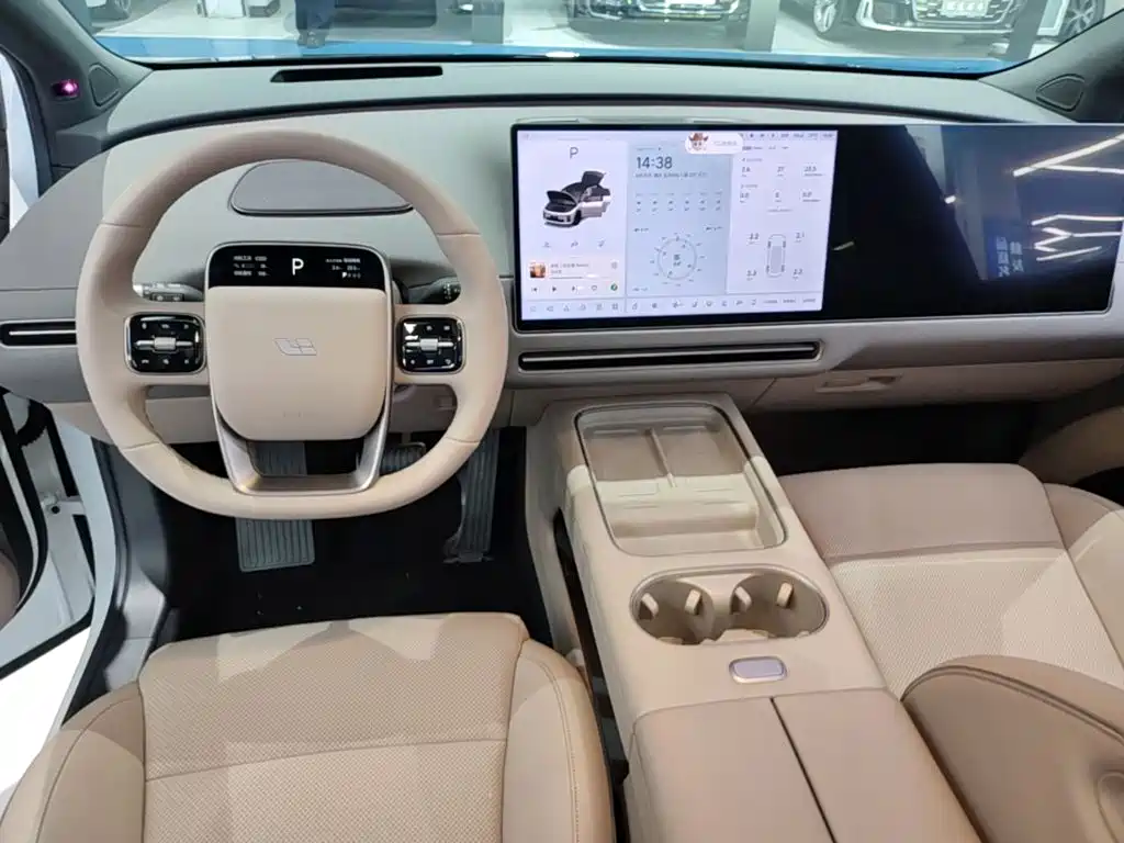 Li Auto i6 2025 — фото 10