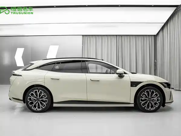 Zeekr 007GT 2025