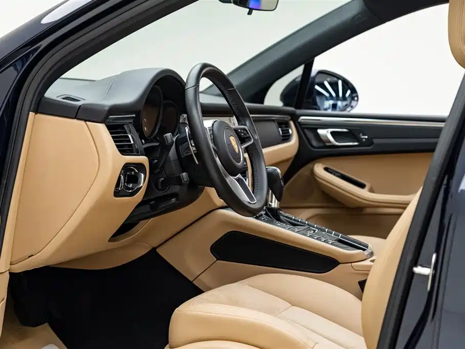 Porsche Macan 2020 — фото 8