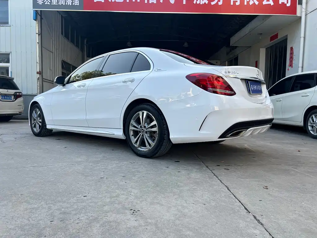 Mercedes-Benz C-Class 2018